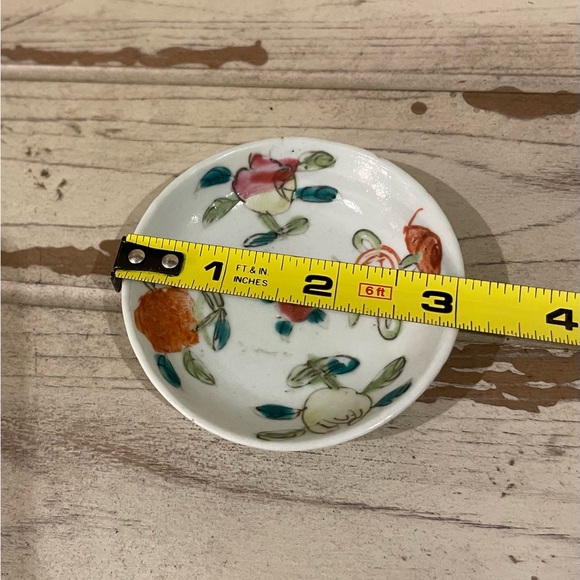 Antique Chinese Famille Rose Trinket Dish - Picture 2 of 3